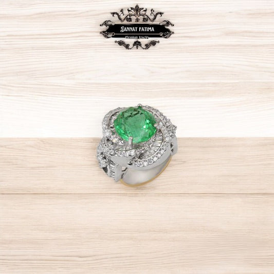 Emerald Elegance  Green Gem Silver Ring