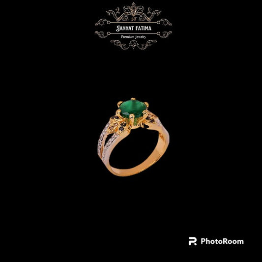 Silver Ring With Emerald