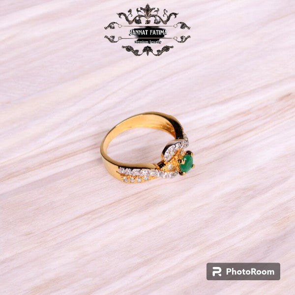 Diamond Style Silver Ring With Emerald Design