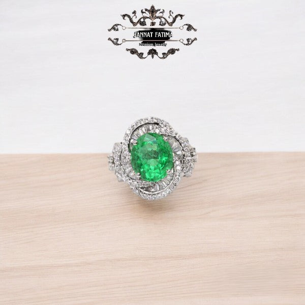 Emerald Elegance  Green Gem Silver Ring